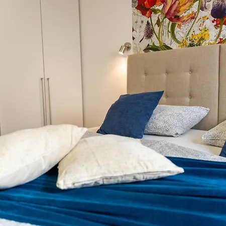 Colosseum Garden Pola