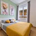 Appartement Colosseum Garden Pula