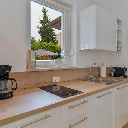 Appartement Colosseum Garden *