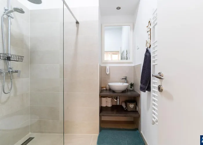 Apartman Colosseum Garden *